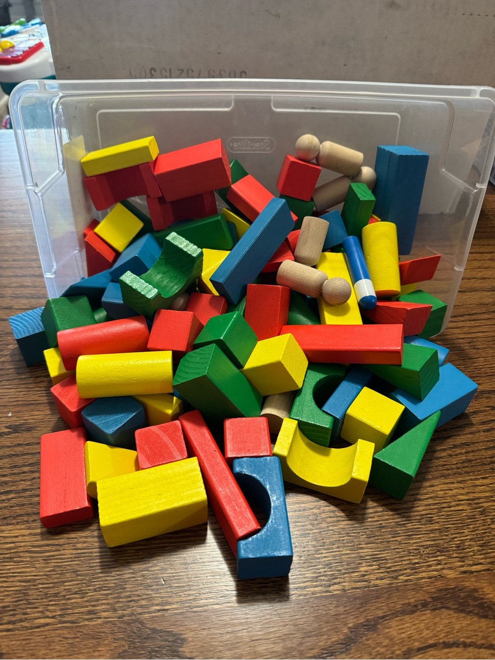 Colorful Wooden Building Blocks Set for Kids - Red, Blue, Green, Yellow